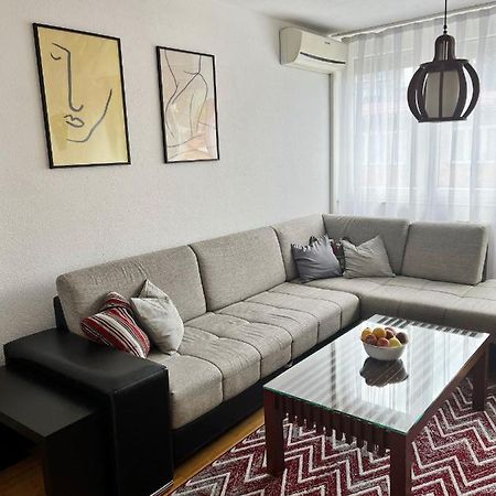 Hello Sa Apartment Sarajevo Exterior photo